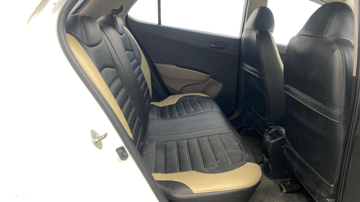 2019 Hyundai Grand i10 MAGNA 1.2 KAPPA VTVT, Petrol, Manual, 60,306 km, Right Side Rear Door Cabin