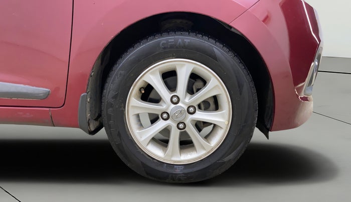 2015 Hyundai Grand i10 ASTA AT 1.2 KAPPA VTVT, Petrol, Automatic, 33,420 km, Right Front Wheel