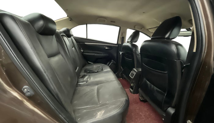 2015 Maruti Ciaz ZXI+ RS, Petrol, Manual, 89,704 km, Right Side Rear Door Cabin