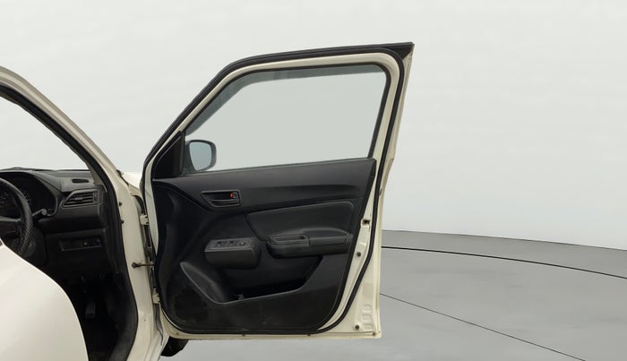 2020 Maruti Swift LXI, Petrol, Manual, 50,432 km, RHS Front Door