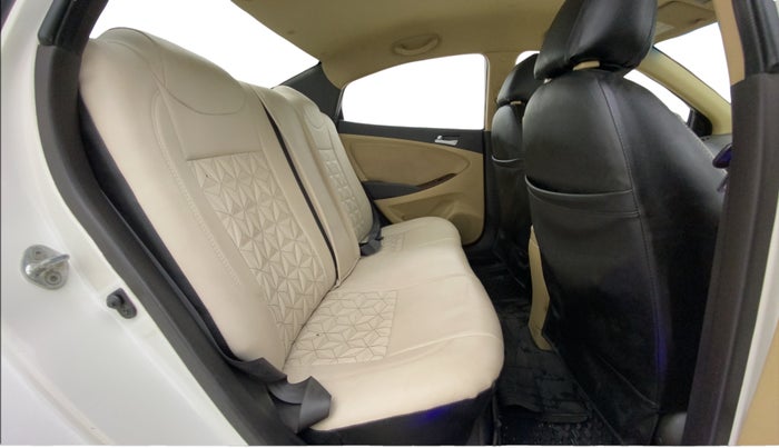 2015 Hyundai Verna FLUIDIC 1.6 CRDI S(O) 4S, Diesel, Manual, 99,607 km, Right Side Rear Door Cabin