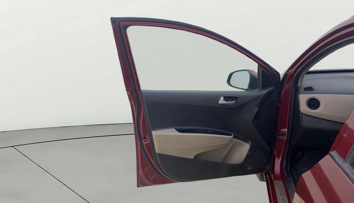 2015 Hyundai Grand i10 SPORTZ 1.2 KAPPA VTVT, CNG, Manual, 1,32,775 km, LHS Front Door