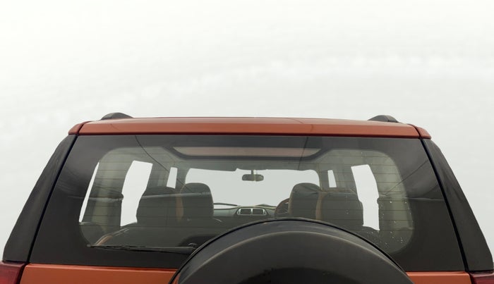 2016 Mahindra TUV300 T8, Diesel, Manual, 1,39,938 km, Rear Windshield