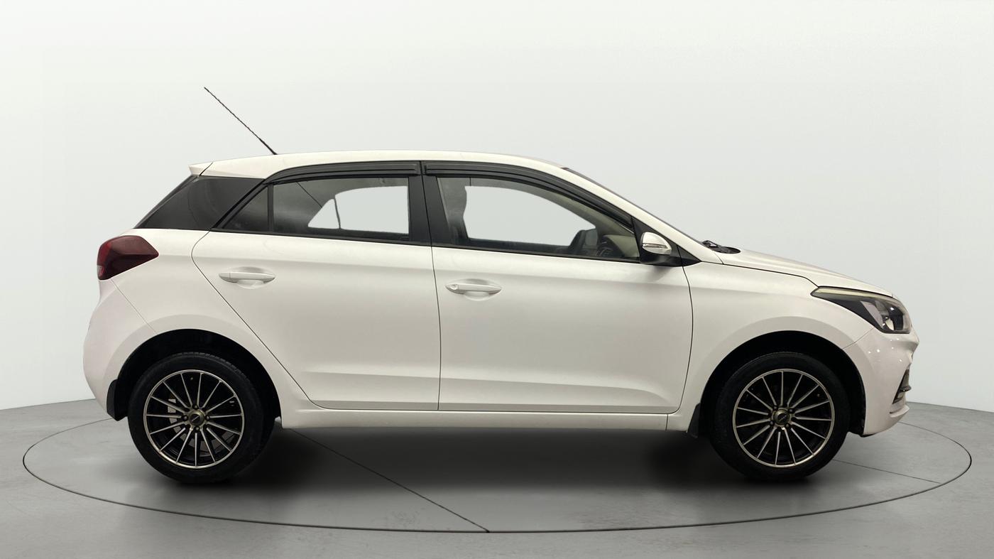 2018 Hyundai Elite i20 SPORTZ 1.2, Petrol, Manual, 1,31,301 km, Right Side View