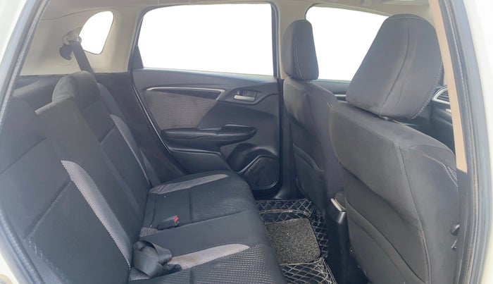 2017 Honda WR-V 1.5L I-DTEC VX MT, Diesel, Manual, 73,513 km, Right Side Rear Door Cabin