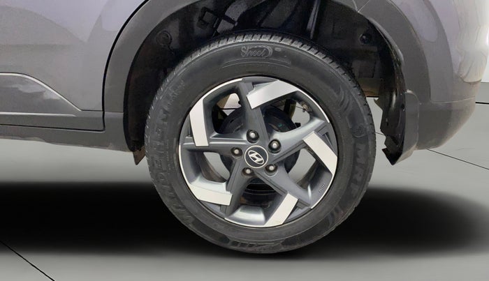 2021 Hyundai VENUE SX 1.0 (O) TURBO, Petrol, Manual, 31,759 km, Left Rear Wheel