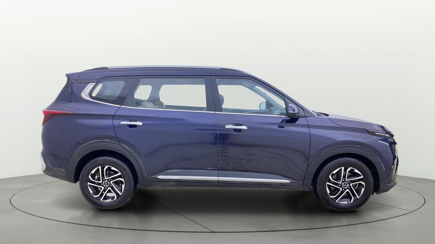 2022 KIA CARENS LUXURY 1.4 PETROL 7 STR, Petrol, Manual, 84,386 km, Right Side View