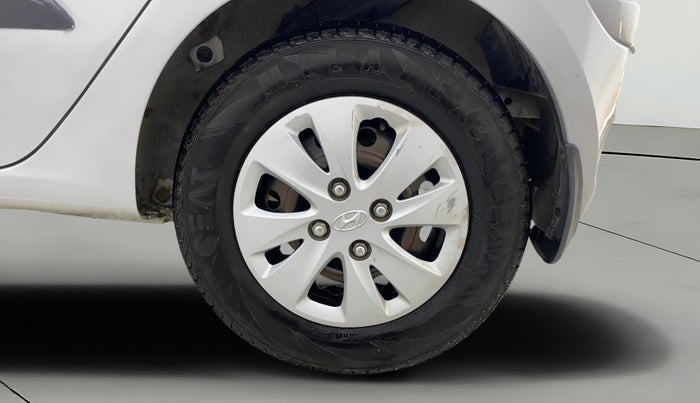 2013 Hyundai i10 MAGNA 1.2, CNG, Manual, 56,372 km, Left Rear Wheel
