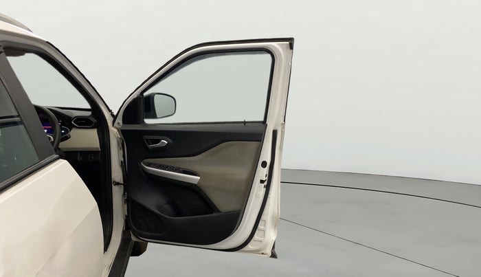 2022 Nissan MAGNITE XV TURBO CVT, Petrol, Automatic, 33,823 km, RHS Front Door