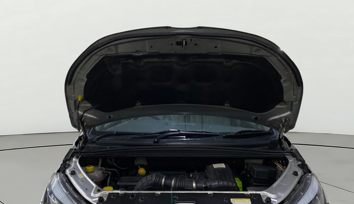 2019 Mahindra MARAZZO M8 8 STR, Diesel, Manual, 30,475 km, Open Bonet