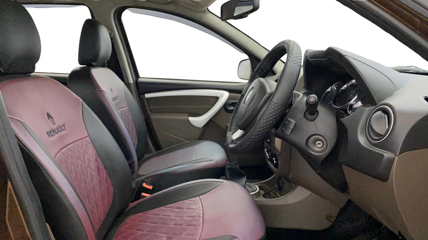 2017 Renault Duster RXL PETROL, Petrol, Manual, 76,118 km, Right Side Front Door Cabin