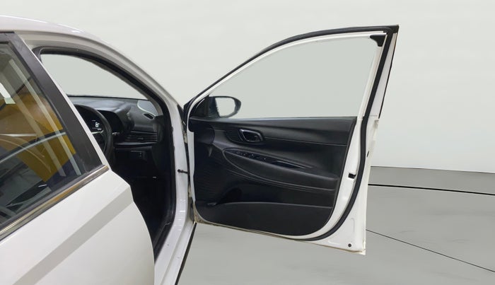 2022 Hyundai NEW I20 SPORTZ 1.2 MT, Petrol, Manual, 42,672 km, RHS Front Door