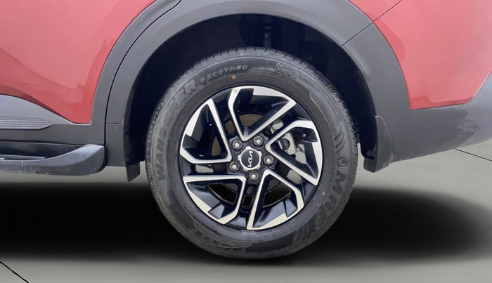 2023 KIA CARENS PRESTIGE PLUS 1.5 PETROL IMT 7 STR, Petrol, Manual, 18,039 km, Left Rear Wheel