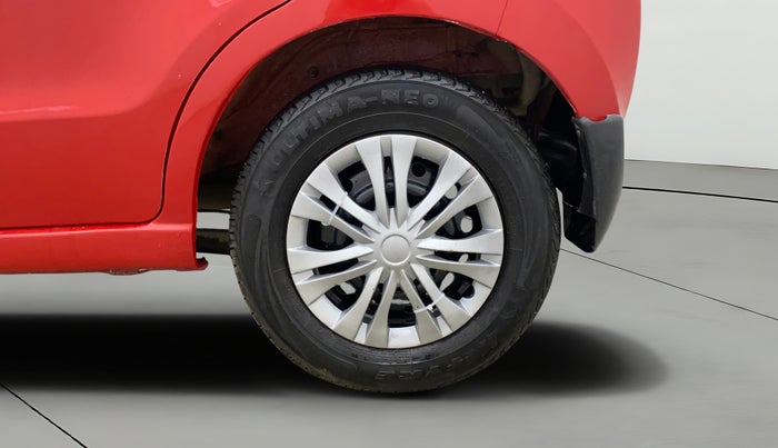 2013 Maruti A Star VXI, Petrol, Manual, 70,435 km, Left Rear Wheel