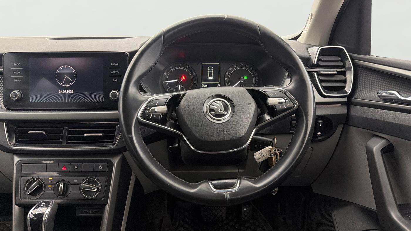 2022 Skoda KUSHAQ AMBITION 1.0L TSI AT, Petrol, Automatic, 57,355 km, Steering Wheel Close Up
