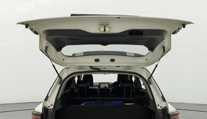 2023 Maruti BREZZA VXI S-CNG, CNG, Manual, 37,722 km, Boot Door Open