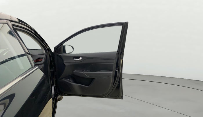 2021 Hyundai Verna SX (O) 1.0 TURBO DCT, Petrol, Automatic, 19,469 km, RHS Front Door