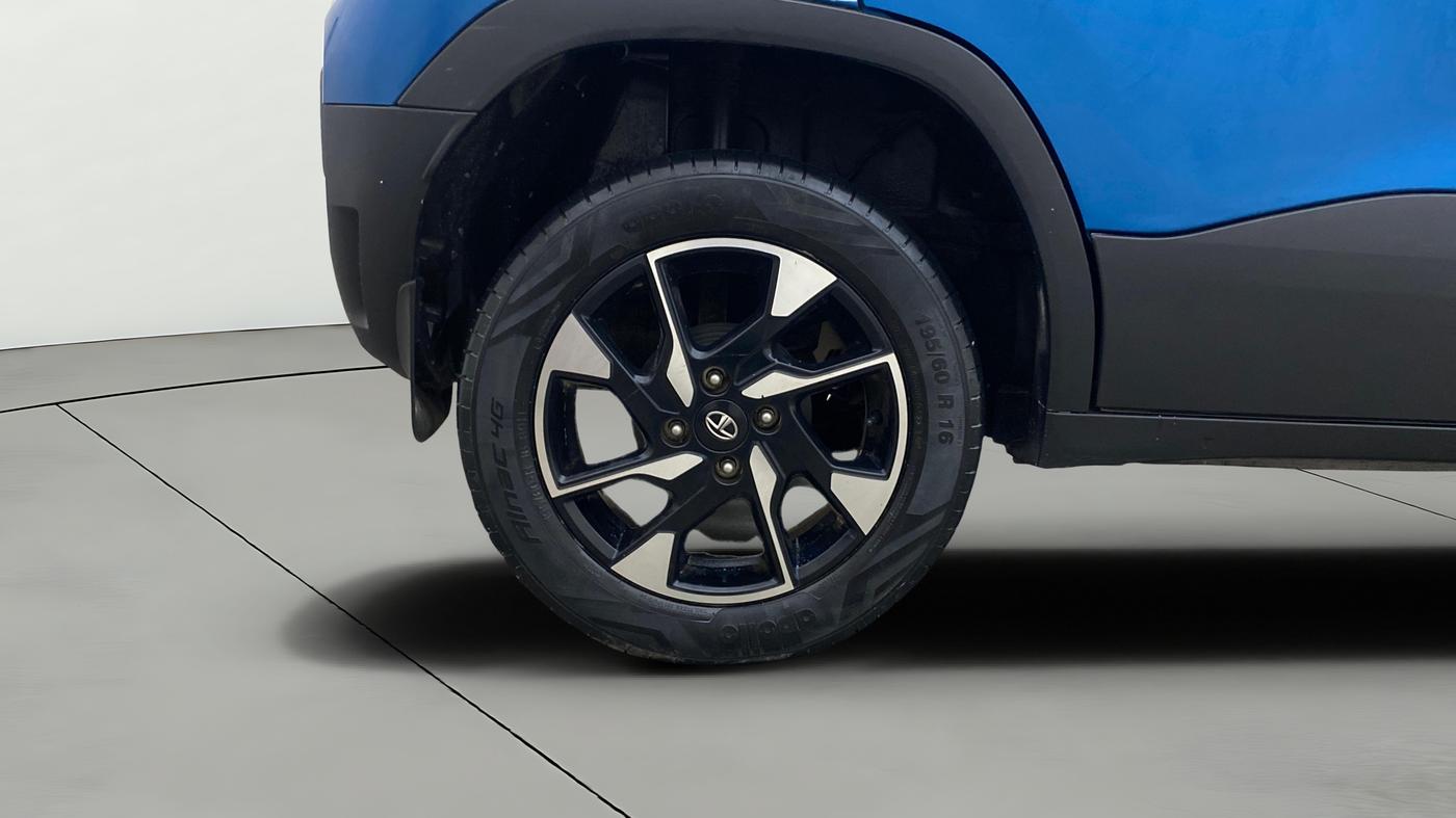 2022 Tata PUNCH CREATIVE  1.2 RTN DUAL TONE, Petrol, Manual, 17,042 km, Right Rear Wheel
