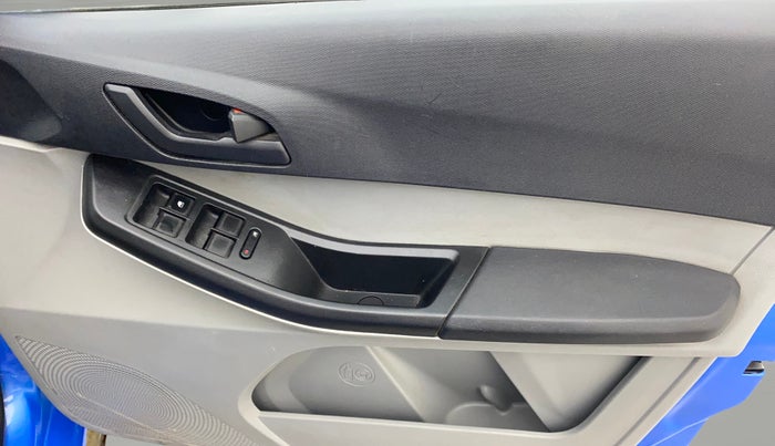 2020 Tata Tiago XZ PETROL, Petrol, Manual, 94,411 km, Driver Side Door Panels Control