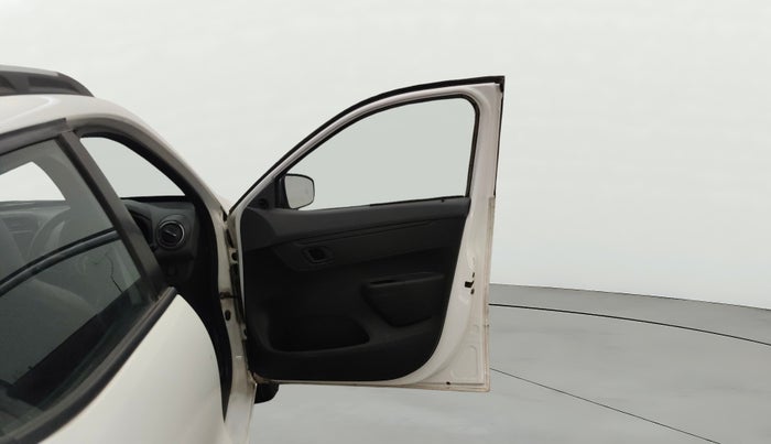 2021 Renault Kwid RXT 1.0 AMT (O), Petrol, Automatic, 26,813 km, RHS Front Door