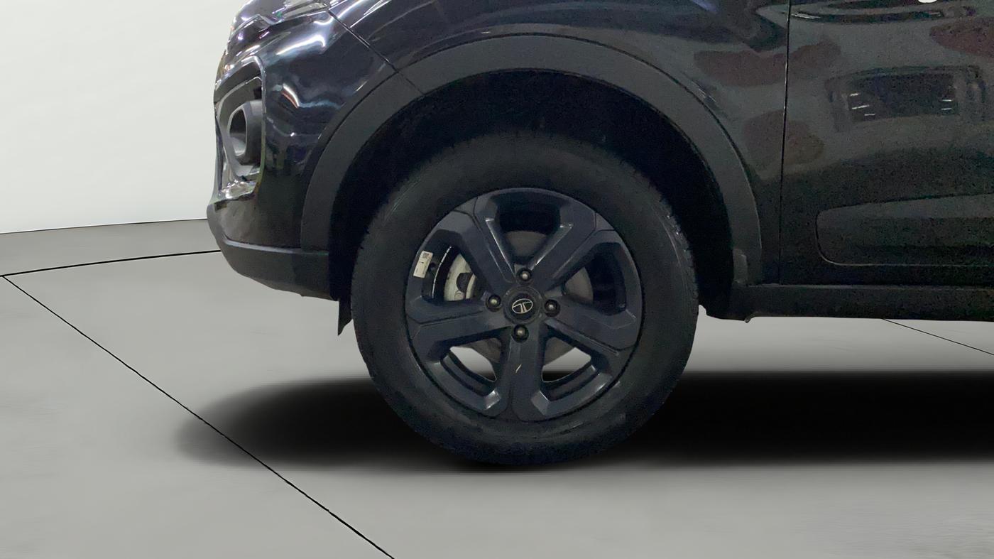 2023 Tata NEXON XZA PLUS PETROL DARK EDITION, Petrol, Automatic, 34,045 km, Left Front Wheel