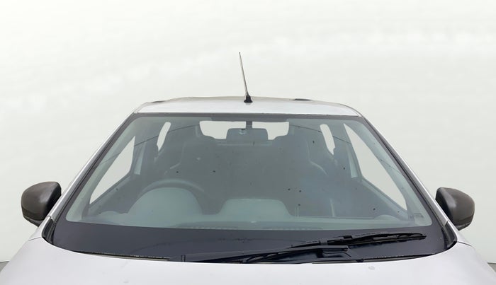 2018 Renault Kwid RXT 1.0 AMT, Petrol, Automatic, 32,954 km, Front Windshield