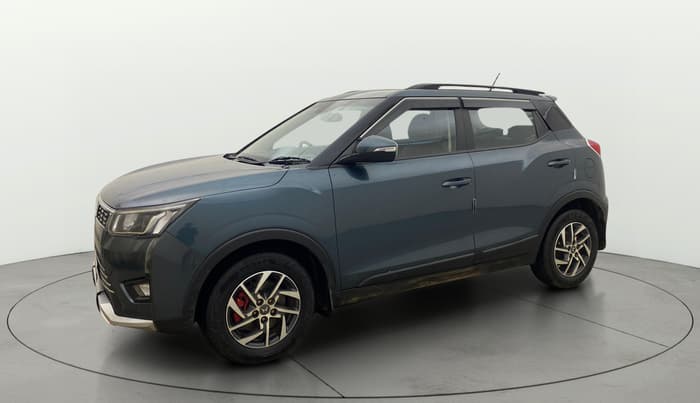 2022 Mahindra XUV300 W8(O) TURBO GDI, Petrol, Manual, 62,462 km, Left Front Diagonal