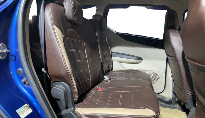 2021 Renault TRIBER RXL MT, Petrol, Manual, 10,808 km, Right Side Rear Door Cabin