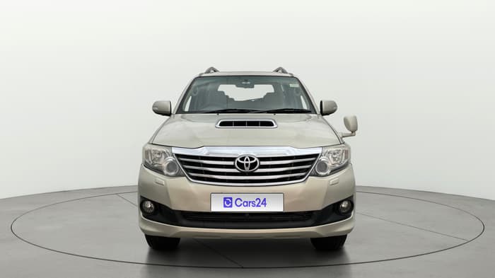 2013 Toyota Fortuner 3.0 4X2 AT, Diesel, Automatic, 1,12,069 km, Front