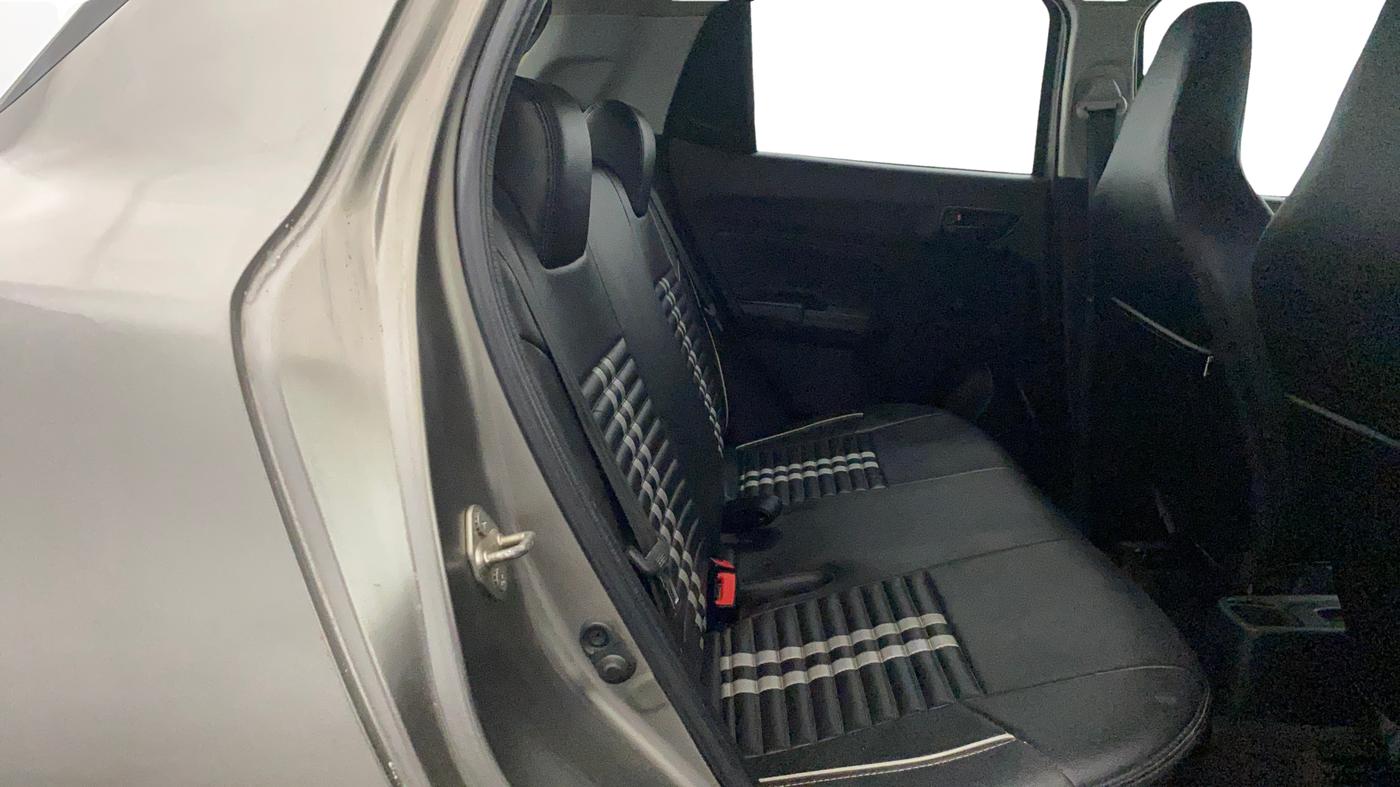 2018 Maruti Swift LXI, Petrol, Manual, 1,19,315 km, Right Side Rear Door Cabin
