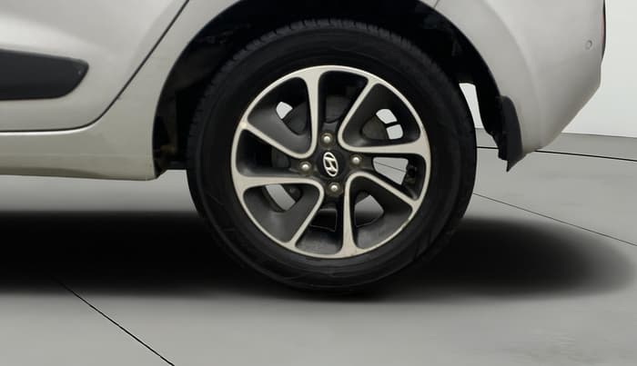 2017 Hyundai Grand i10 SPORTZ (O) AT 1.2 KAPPA VTVT, Petrol, Automatic, 83,522 km, Left Rear Wheel