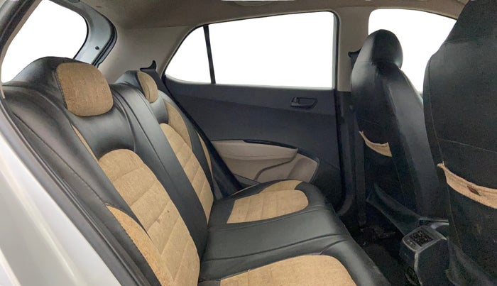2015 Hyundai Grand i10 MAGNA 1.2 KAPPA VTVT, Petrol, Manual, 50,182 km, Right Side Rear Door Cabin