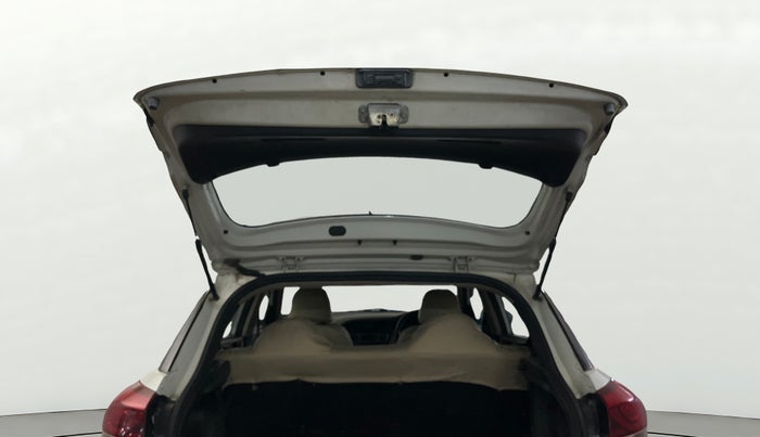 2016 Hyundai Elite i20 MAGNA 1.2, Petrol, Manual, 68,739 km, Boot Door Open