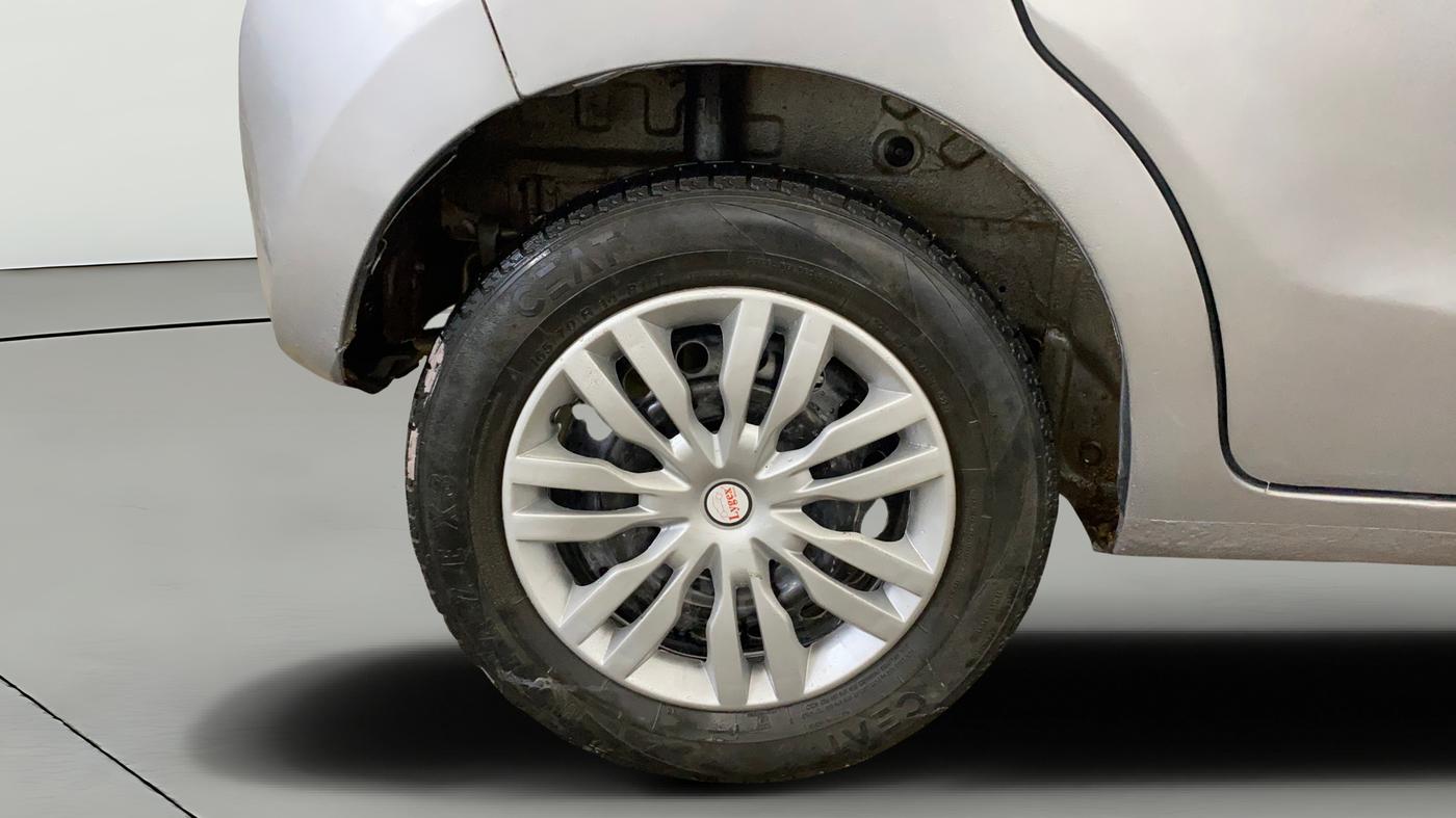 2017 Maruti Celerio VXI CNG, CNG, Manual, 83,425 km, Right Rear Wheel