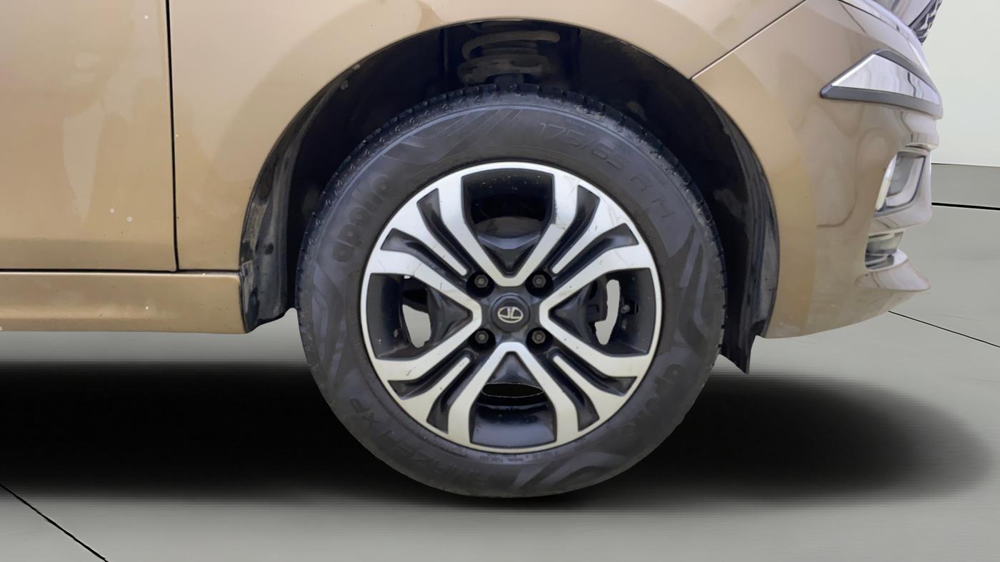 2024 Tata TIGOR XZA Plus iCNG , CNG, Automatic, 26,107 km, Right Front Wheel
