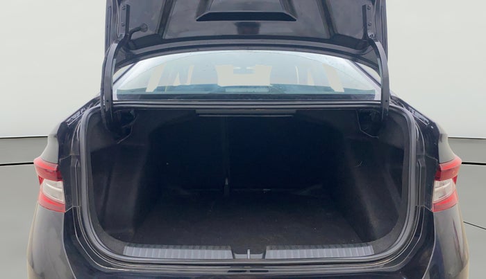 2024 Skoda SLAVIA STYLE 1.5L TSI DSG, Petrol, Automatic, 12,189 km, Boot Open Zoomed View