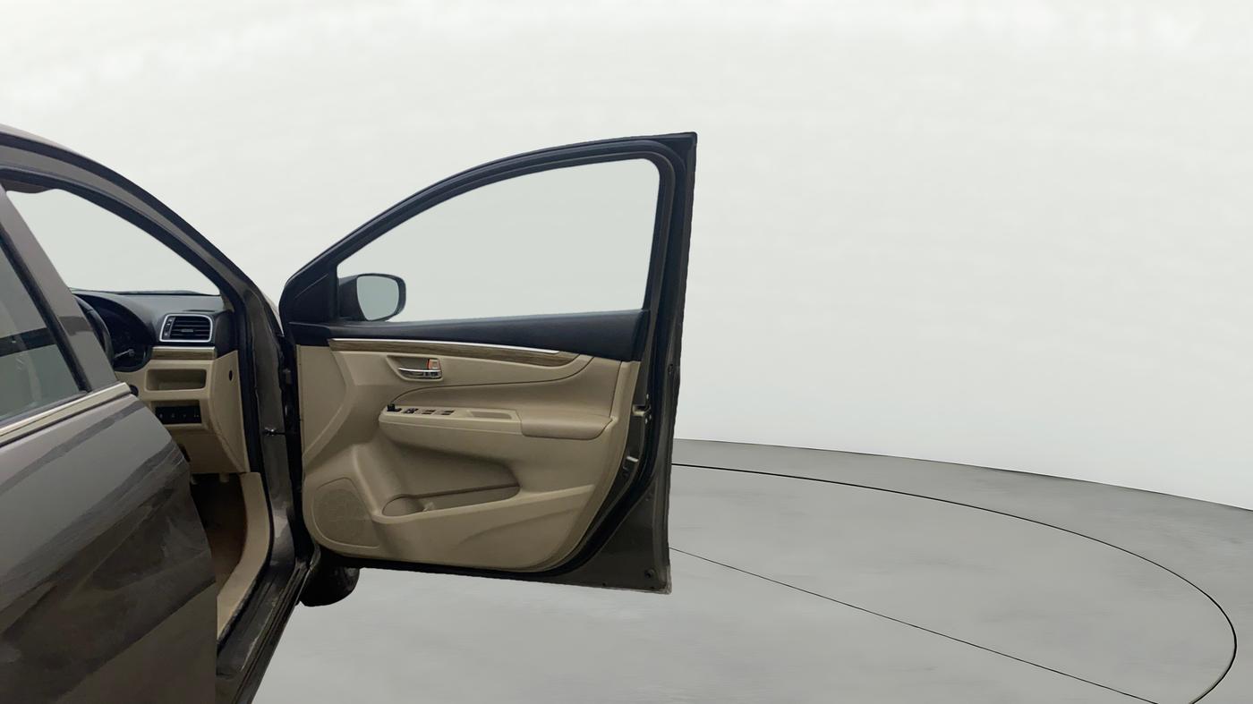 2020 Maruti Ciaz ALPHA  AT 1.5 SHVS PETROL, Petrol, Automatic, 85,198 km, RHS Front Door