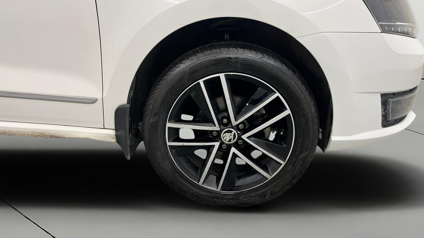 2020 Skoda Rapid STYLE TSI, Petrol, Manual, 55,442 km, Right Front Wheel