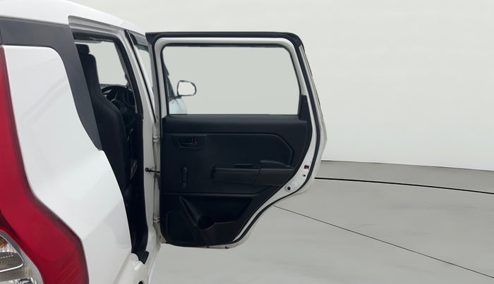 2022 Maruti New Wagon-R LXI 1.0, Petrol, Manual, 12,426 km, RHS Rear Door