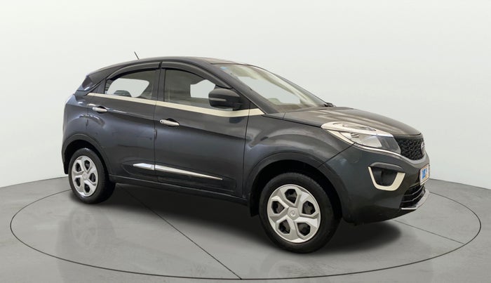 2018 Tata NEXON XM PETROL, CNG, Manual, 70,917 km, Right Front Diagonal