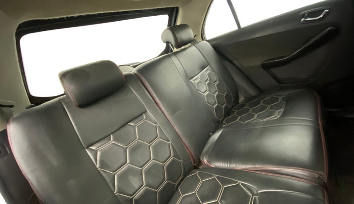 2015 Tata Bolt XT QUADRAJET, Diesel, Manual, 1,16,007 km, Right Side Rear Door Cabin