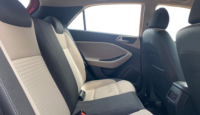 2020 Hyundai Elite i20 MAGNA PLUS 1.2, Petrol, Manual, 35,758 km, Right Side Rear Door Cabin