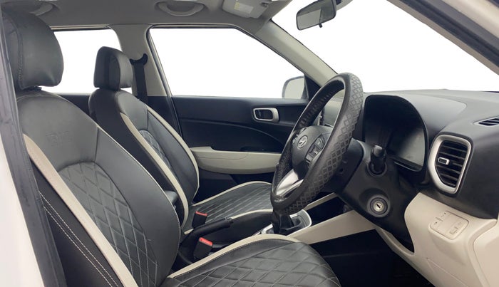 2023 Hyundai VENUE S 1.2, Petrol, Manual, 25,201 km, Right Side Front Door Cabin