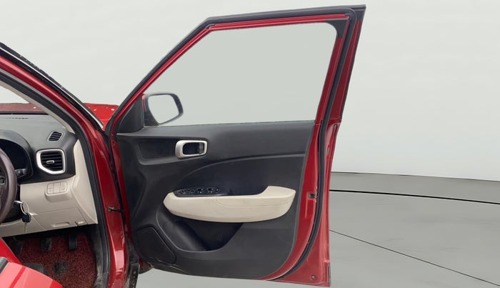 2023 Hyundai VENUE S(O) 1.2, Petrol, Manual, 75,498 km, RHS Front Door