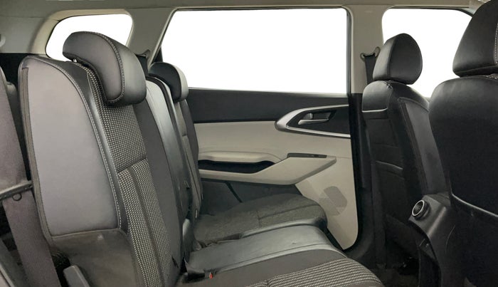 2022 KIA CARENS PRESTIGE 1.4 PETROL 7 STR, Petrol, Manual, 12,381 km, Right Side Rear Door Cabin