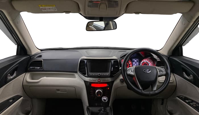 2021 Mahindra XUV300 W8 1.2 PETROL, Petrol, Manual, 50,918 km, Dashboard