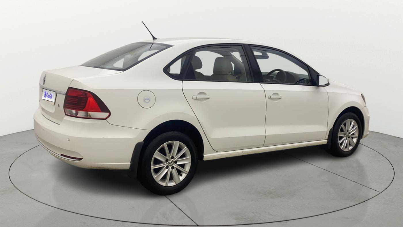 2016 Volkswagen Vento HIGHLINE 1.6 MPI, Petrol, Manual, 29,541 km, Right Back Diagonal