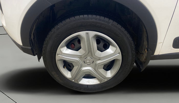 2023 Tata NEXON XM PLUS SUNROOF PETROL, Petrol, Manual, 27,881 km, Left Front Wheel