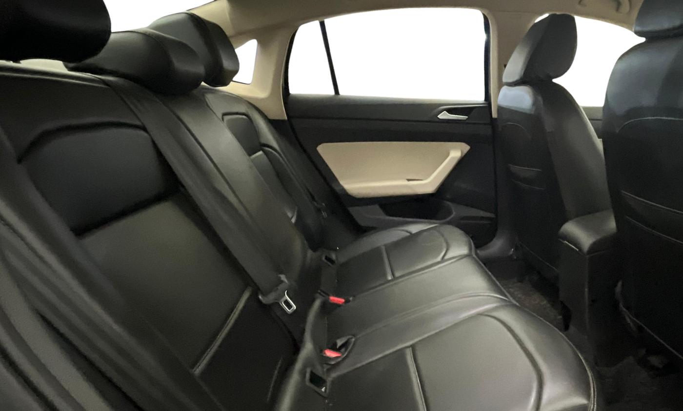 2023 Volkswagen VIRTUS COMFORTLINE TSI 1.0 MT, Petrol, Manual, 47,834 km, Right Side Rear Door Cabin