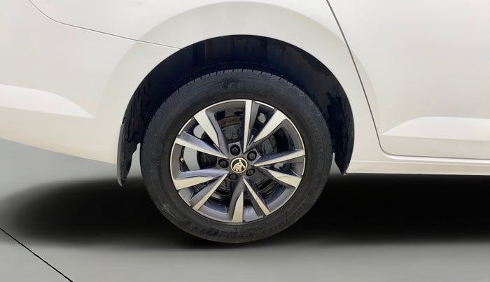 2022 Skoda SLAVIA STYLE 1.0L TSI MT, Petrol, Manual, 68,593 km, Right Rear Wheel